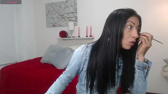 Snapshot of sofia_perez___ chatting on June 8, 8:09 pm sofia perez online show from June 8, 8:09 pm