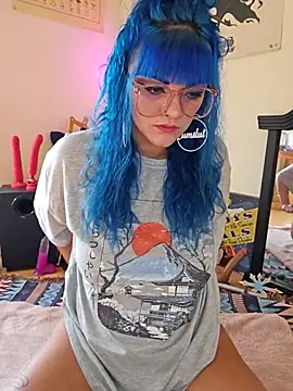 Snapshot of anyalikestosuck chatting on September 24, 4:32 pm anyalikestosuck online show from September 24, 4:32 pm