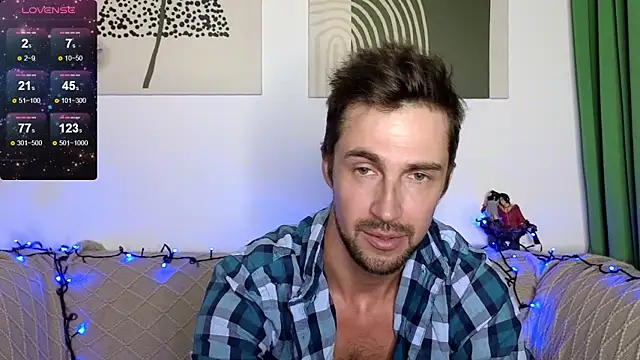 Snapshot of Promethe_us chatting on January 18, 5:52 am Promethe us online show from January 18, 5:52 am