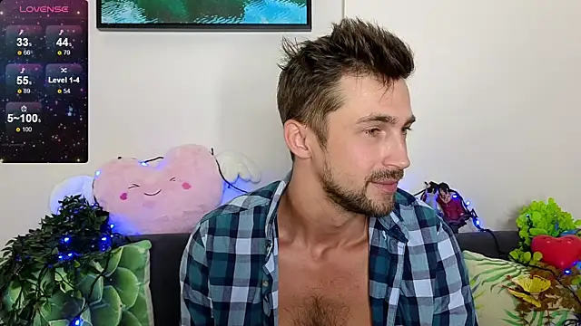 Snapshot of Promethe_us chatting on February 16, 6:10 am Promethe us online show from February 16, 6:10 am