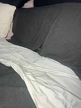 Snapshot of Gayginger86 chatting on December 16, 4:06 am Gayginger86 online show from December 16, 4:06 am