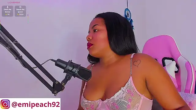 samanthaabloom online show from January 9, 12:24 am