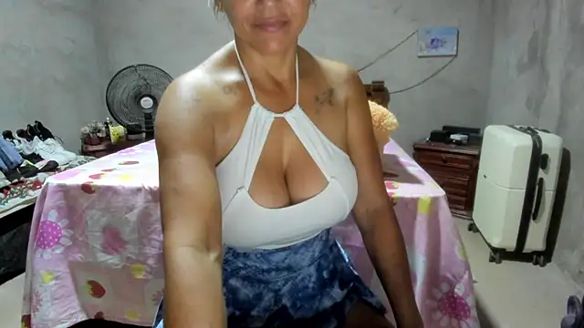 Snapshot of mature__bigboobs__ chatting on June 20, 4:10 pm mature bigboobs online show from June 20, 4:10 pm