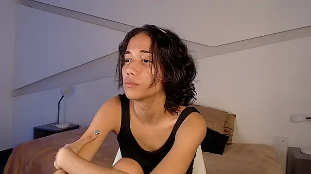 hot little bunny online show from November 5, 9:48 pm