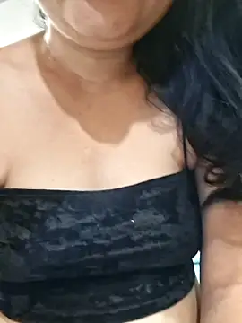 Snapshot of Doll_Nepali chatting on April 24, 9:34 am Doll Nepali online show from April 24, 9:34 am