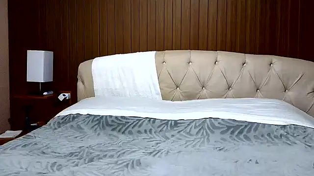 Snapshot of Kellynha_Sweet chatting on May 8, 10:48 pm Kellynha Sweet online show from May 8, 10:48 pm