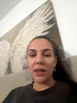 Snapshot of TaniaAmore chatting on October 5, 3:43 pm TaniaAmore online show from October 5, 3:43 pm