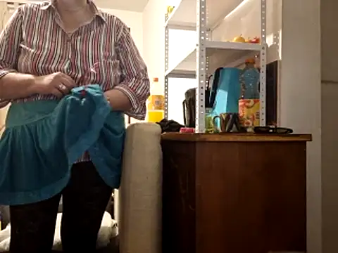 Snapshot of Samantha_Squirt@xh chatting on November 7, 12:32 am Samantha Squirtxh online show from November 7, 12:32 am