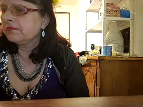 Snapshot of Samantha_Squirt@xh chatting on May 3, 11:11 pm Samantha Squirtxh online show from May 3, 11:11 pm