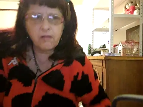Snapshot of Samantha_Squirt@xh chatting on June 2, 12:12 am Samantha Squirtxh online show from June 2, 12:12 am