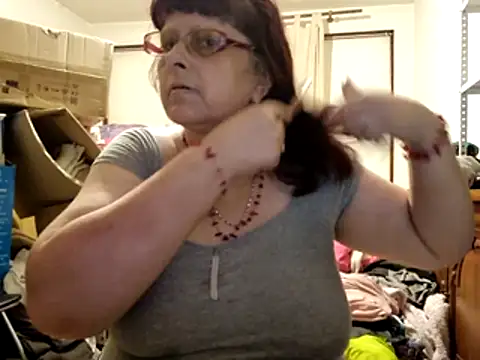 Snapshot of Samantha_Squirt@xh chatting on June 10, 10:52 pm Samantha Squirtxh online show from June 10, 10:52 pm