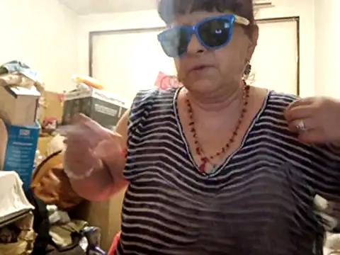 Snapshot of Samantha_Squirt@xh chatting on July 18, 9:18 pm Samantha Squirtxh online show from July 18, 9:18 pm