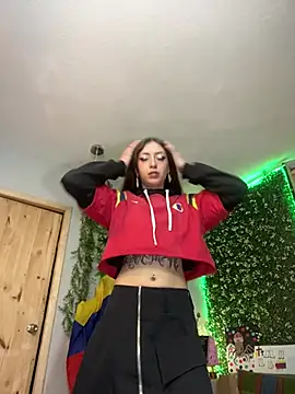 Snapshot of VickyJackson_ chatting on July 8, 12:48 am VickyJackson online show from July 8, 12:48 am