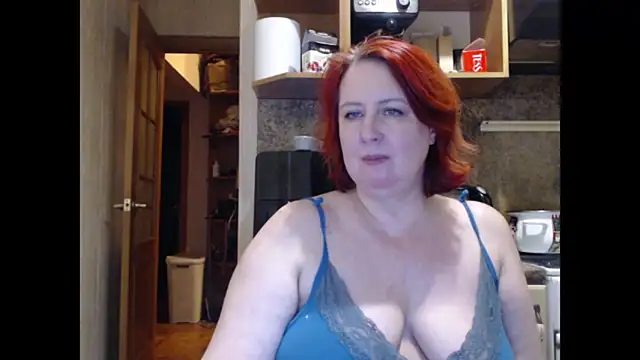 NikolRedMilf online show from February 25, 10:30 pm