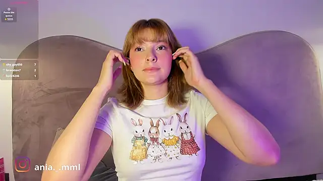 Snapshot of Ania_jones chatting on February 7, 11:55 pm Ania jones online show from February 7, 11:55 pm