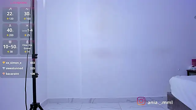 Snapshot of Ania_jones chatting on February 27, 2:42 am Ania jones online show from February 27, 2:42 am