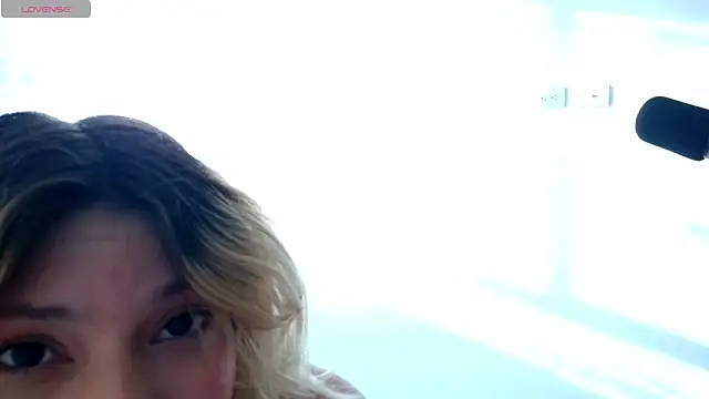 Snapshot of Ania_jones chatting on October 17, 9:39 pm Ania jones online show from October 17, 9:39 pm