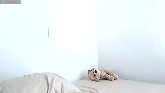 Snapshot of Ania_jones chatting on November 1, 6:21 pm Ania jones online show from November 1, 6:21 pm