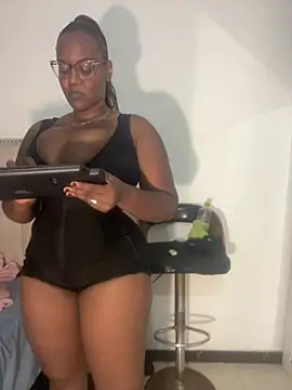 LiraRusso online show from July 23, 10:51 pm
