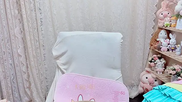 Snapshot of Rellababyy chatting on February 10, 2:15 am Rellababyy online show from February 10, 2:15 am