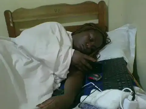 Snapshot of sweet-frida22 chatting on February 14, 3:54 am sweet-frida22 online show from February 14, 3:54 am