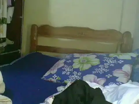 Snapshot of sweet-frida22 chatting on February 20, 6:06 am sweet-frida22 online show from February 20, 6:06 am