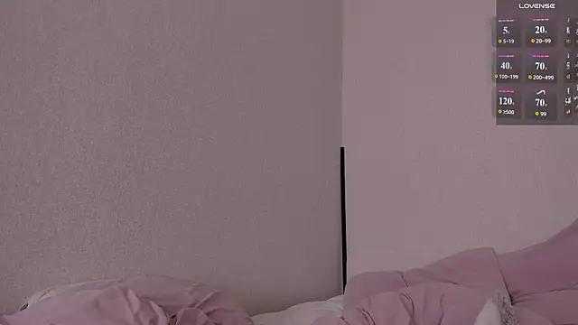 Snapshot of _eva__pleasure_ chatting on June 16, 9:01 am eva pleasure online show from June 16, 9:01 am