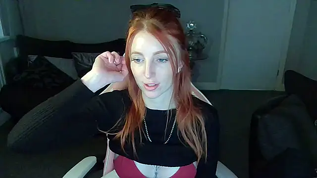 Red firesquirt online show from January 6, 2:25 pm