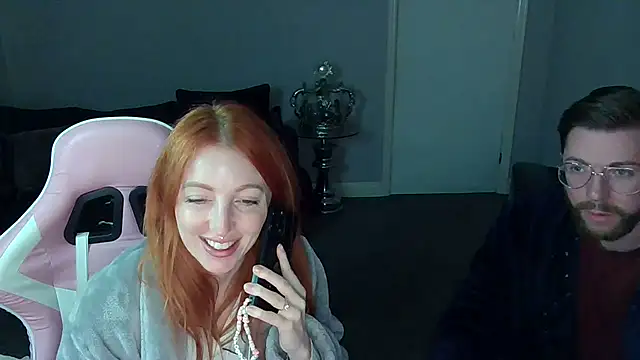 Red firesquirt online show from February 6, 9:06 pm