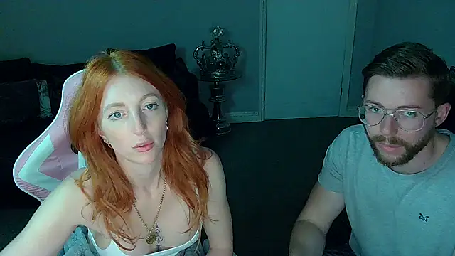 Red firesquirt online show from March 9, 9:25 pm