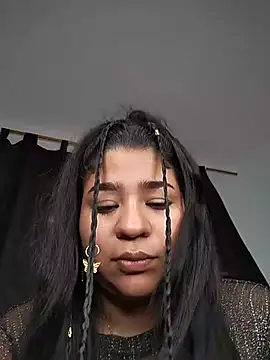 Snapshot of Yelly chatting on June 14, 2:24 am Yelly online show from June 14, 2:24 am