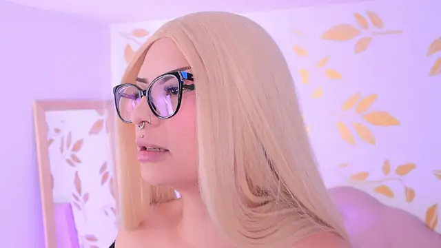 Misselektra   online show from November 17, 3:56 am