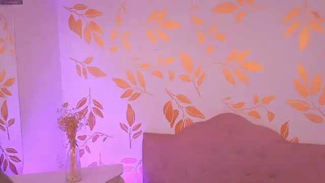 Snapshot of Misselektra__ chatting on June 1, 4:14 am Misselektra online show from June 1, 4:14 am