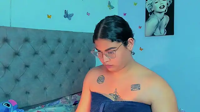 mabellfox online show from December 29, 2:17 am