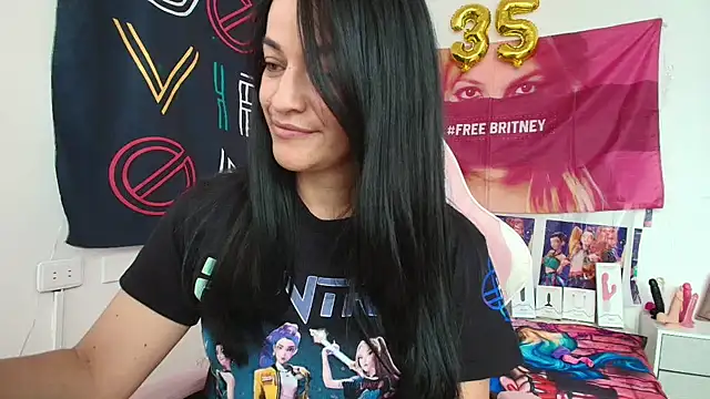 LovelyAzucena online show from April 30, 3:18 pm