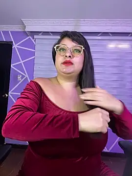 Snapshot of MiiaaJoness chatting on February 14, 5:10 pm MiiaaJoness online show from February 14, 5:10 pm