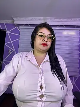 Snapshot of MiiaaJoness chatting on February 20, 3:12 pm MiiaaJoness online show from February 20, 3:12 pm