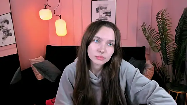 Snapshot of ChloeSunny chatting on May 31, 6:09 pm ChloeSunny online show from May 31, 6:09 pm