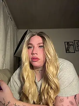 IsabellaFigueredo   online show from November 4, 9:30 am