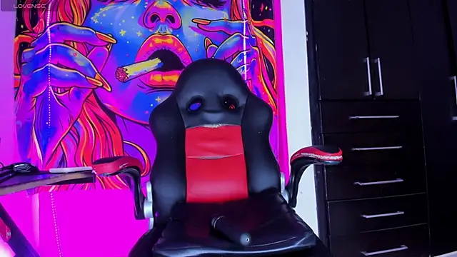 kendall submissive online show from May 5, 3:14 am