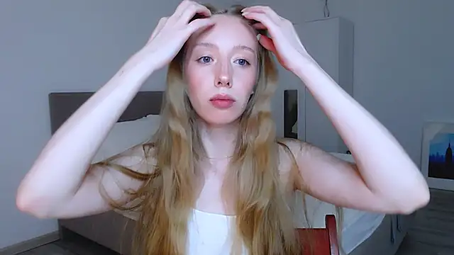 Luna insniity online show from December 5, 7:38 pm