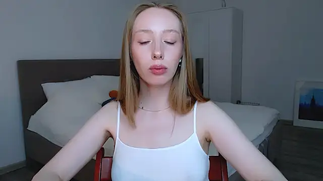 Luna insniity online show from December 11, 11:54 pm