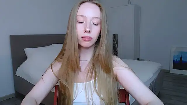 Luna insniity online show from December 12, 2:59 am