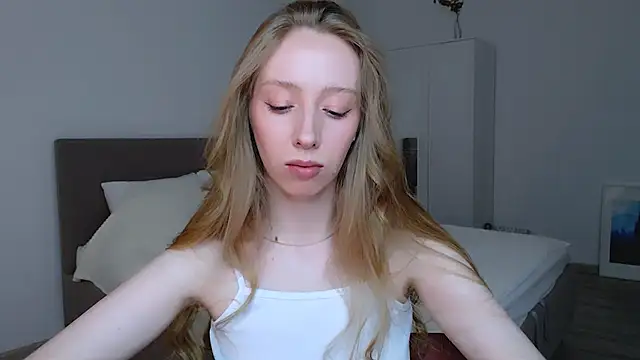 Luna insniity online show from December 12, 7:59 pm