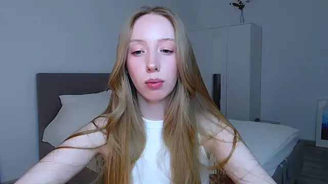 Luna insniity online show from December 13, 7:53 pm