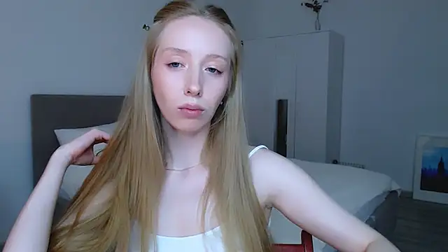 Luna insniity online show from December 30, 10:45 pm