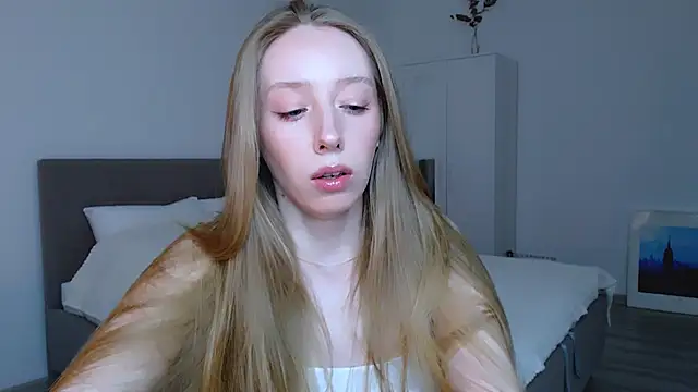 Luna insniity online show from January 15, 8:05 pm