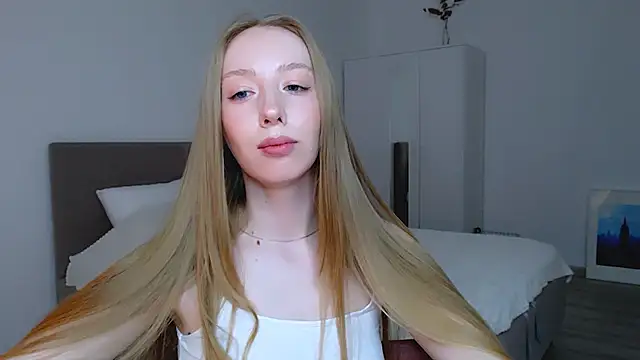 Luna insniity online show from February 6, 11:37 pm