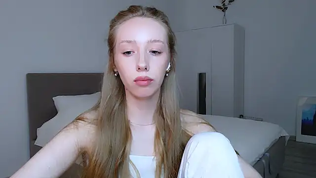 Luna insniity online show from February 23, 6:56 pm