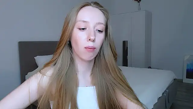 Luna insniity online show from March 2, 10:48 pm